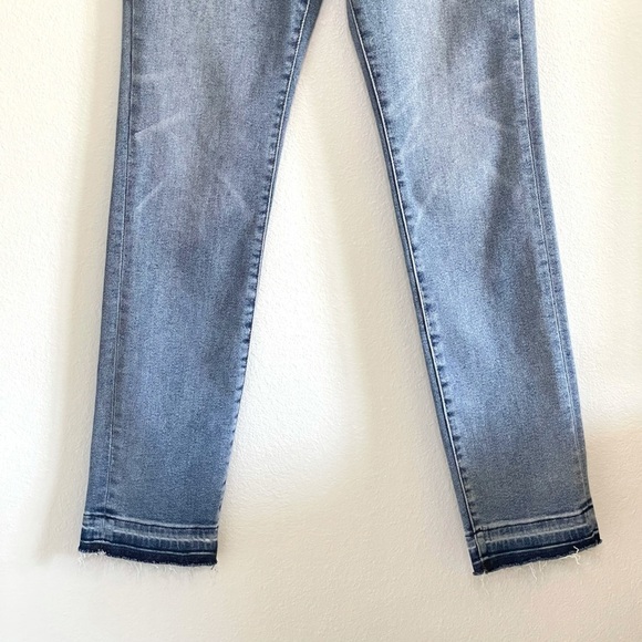 Anthropologie Pilcro High Rise Cigarette Slim Straight Released Hem Jean 26 - Picture 9 of 15